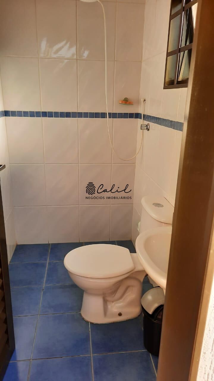 Casa para alugar com 4 quartos, 398m² - Foto 5