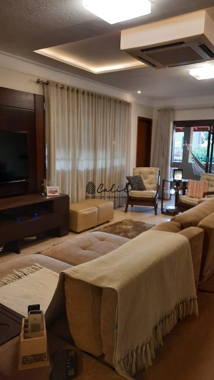 Casa para alugar com 4 quartos, 398m² - Foto 2