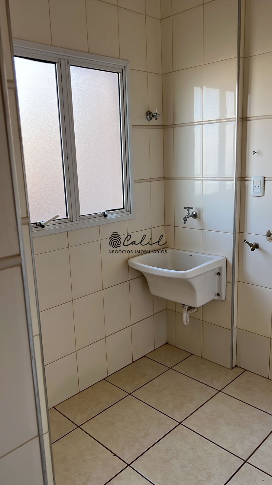 Apartamento à venda com 3 quartos, 97m² - Foto 9