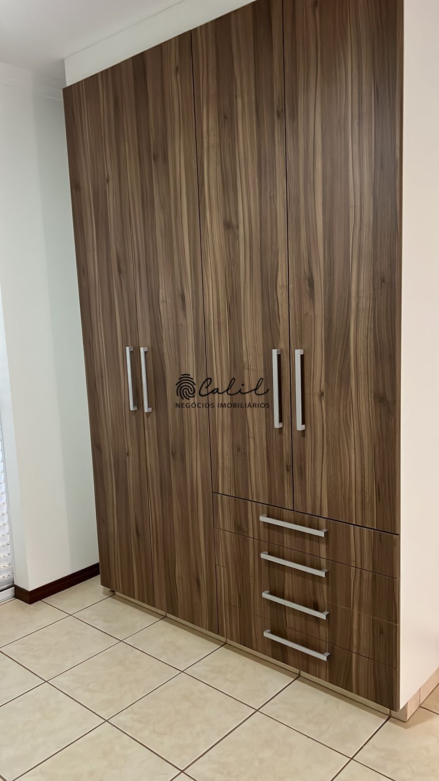 Apartamento à venda com 3 quartos, 97m² - Foto 11