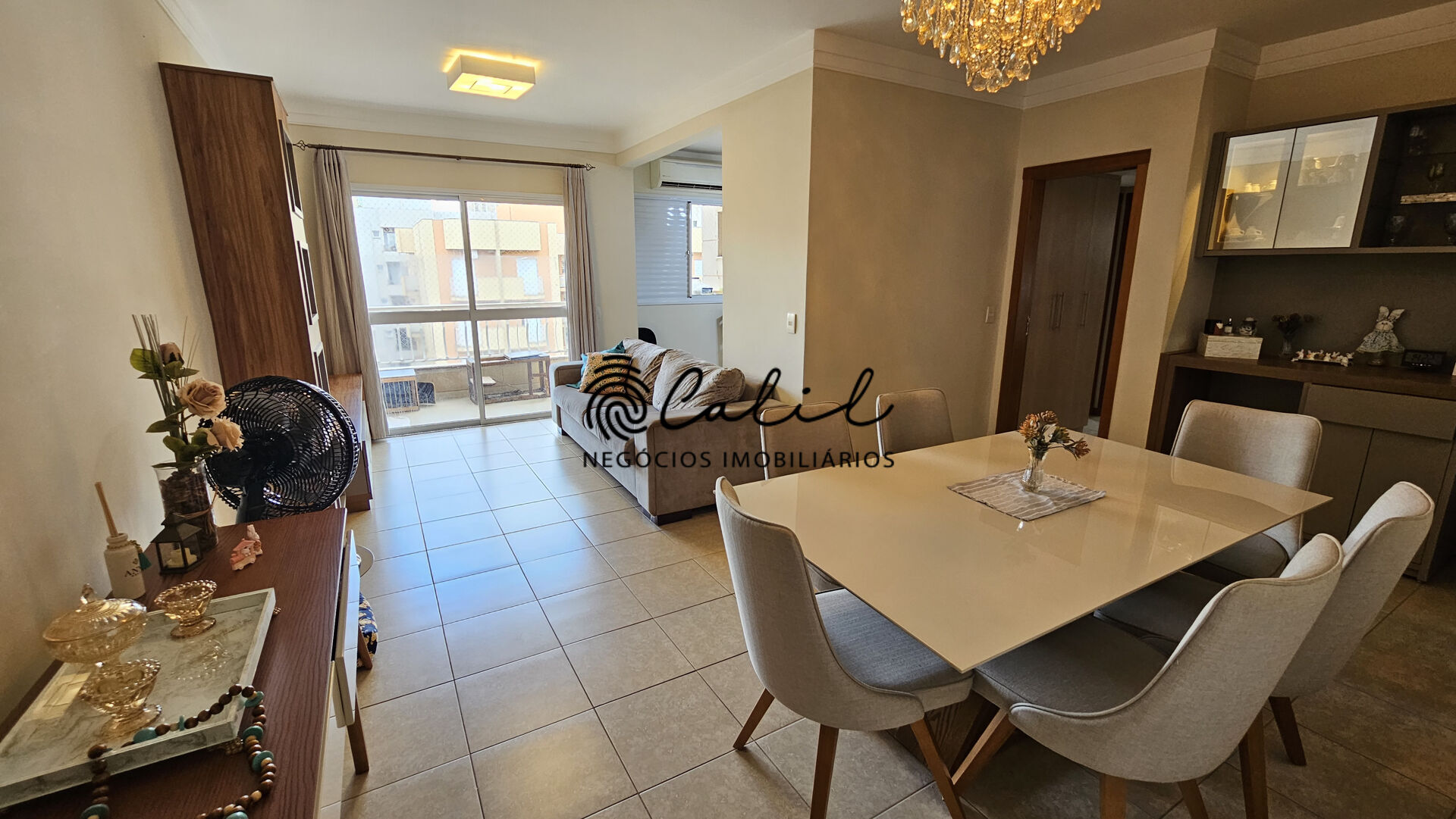 Apartamento à venda com 2 quartos, 103m² - Foto 1