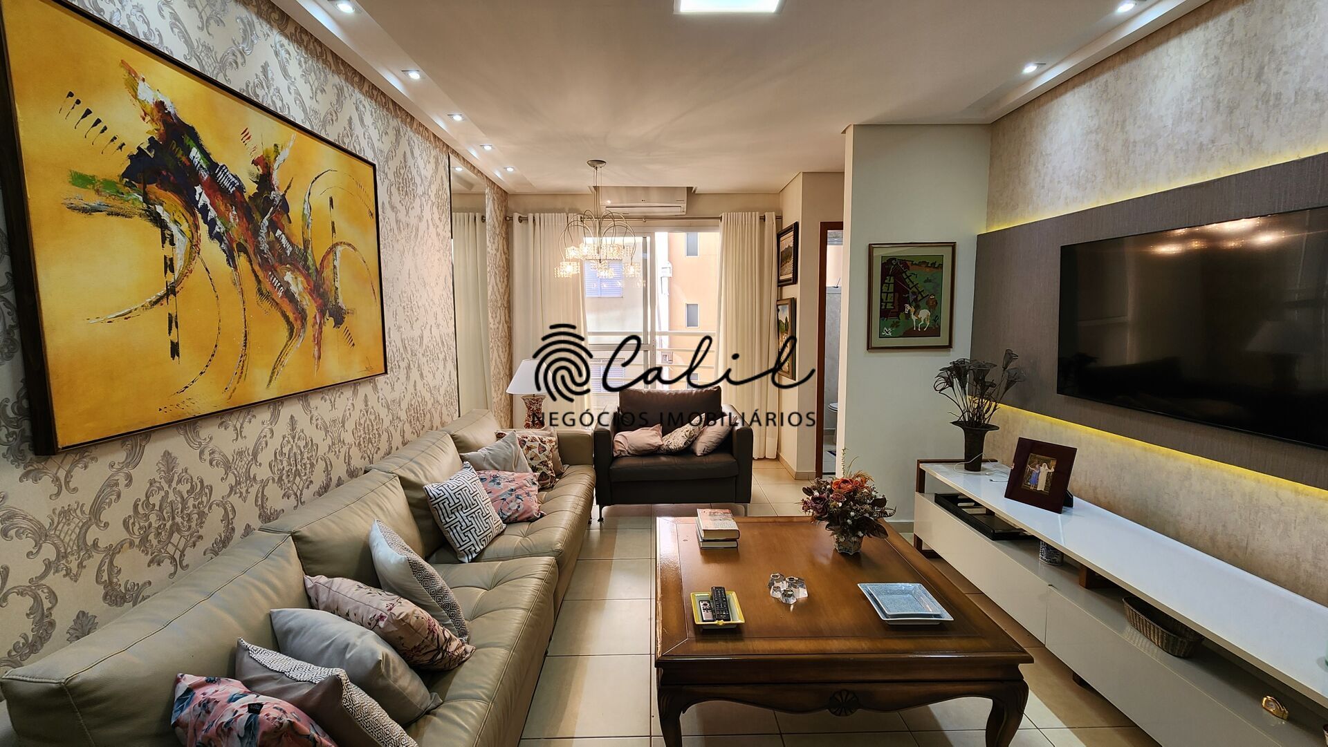 Apartamento à venda com 2 quartos, 73m² - Foto 1