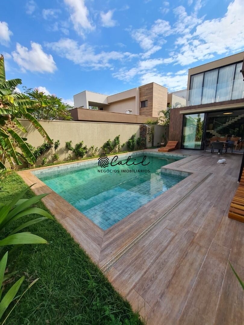 Casa de Condomínio à venda com 4 quartos, 390m² - Foto 35