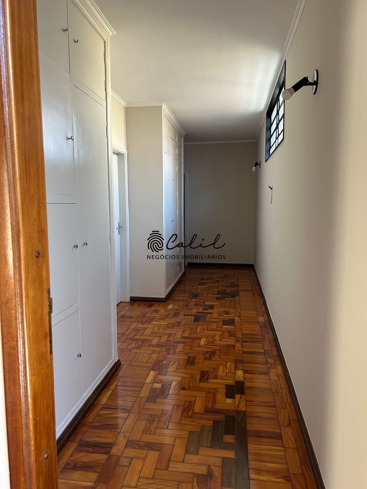 Casa à venda com 4 quartos, 275m² - Foto 13