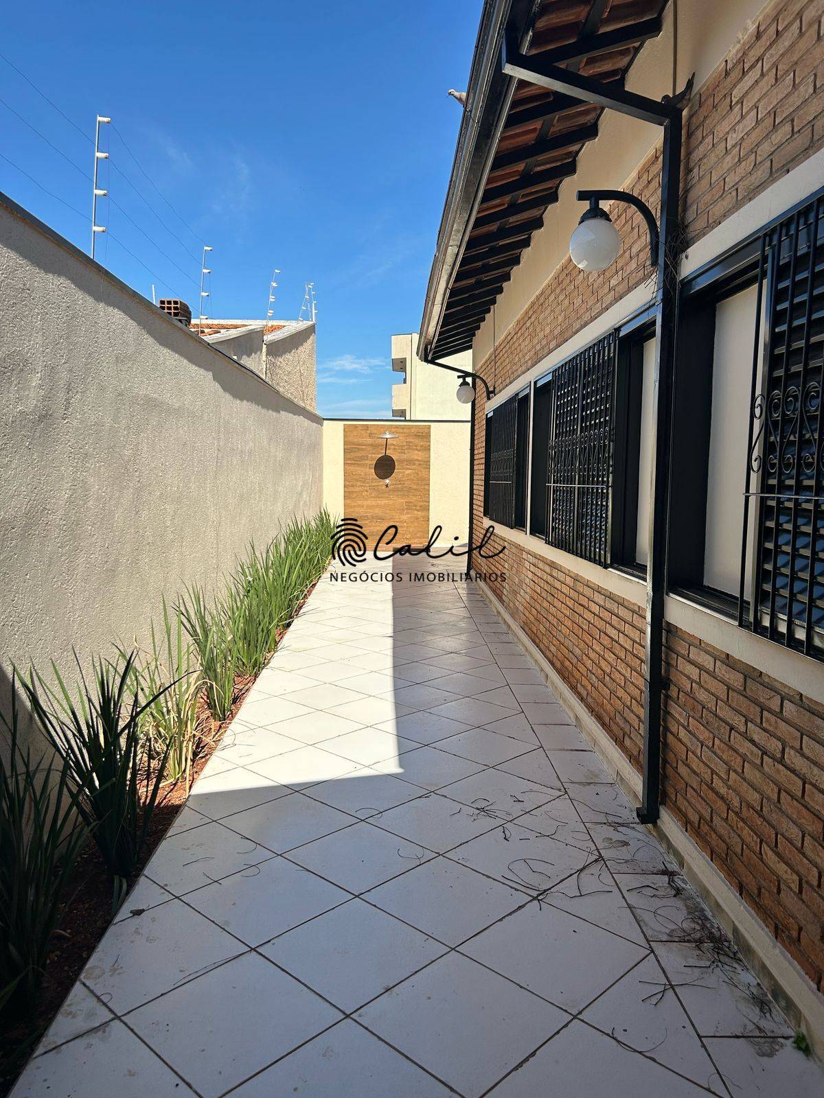 Casa à venda com 4 quartos, 275m² - Foto 4