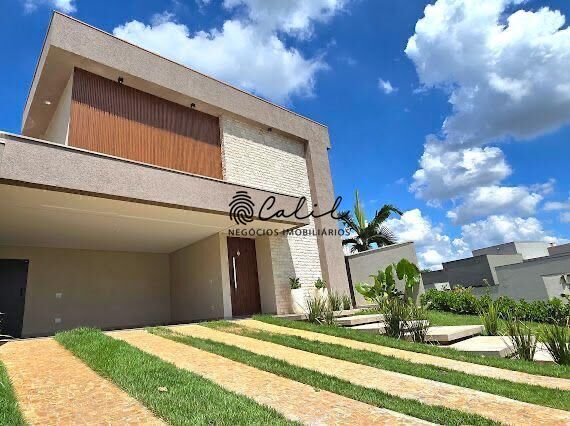 Casa, 3 quartos, 327 m² - Foto 2