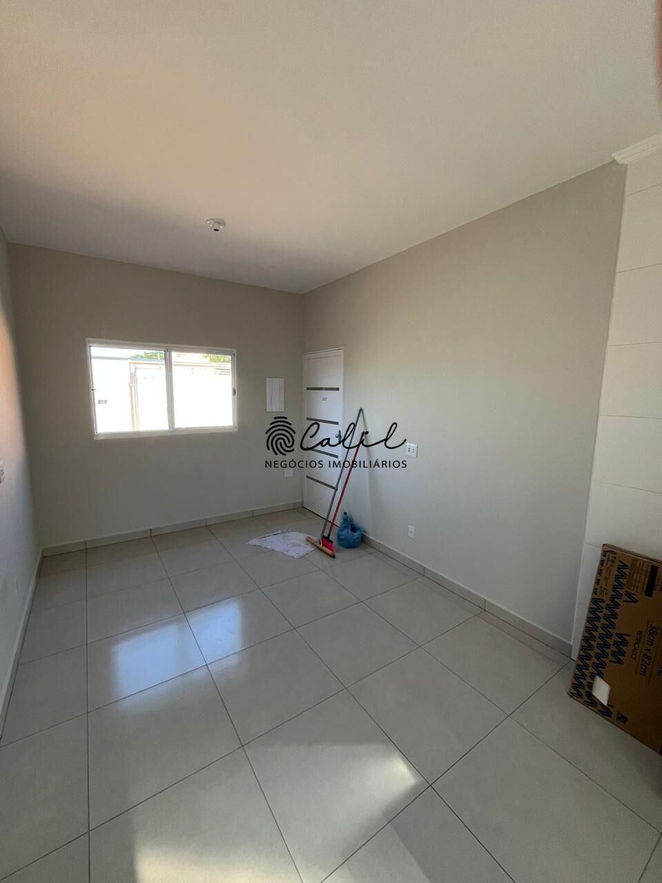 Casa à venda com 2 quartos, 55m² - Foto 5