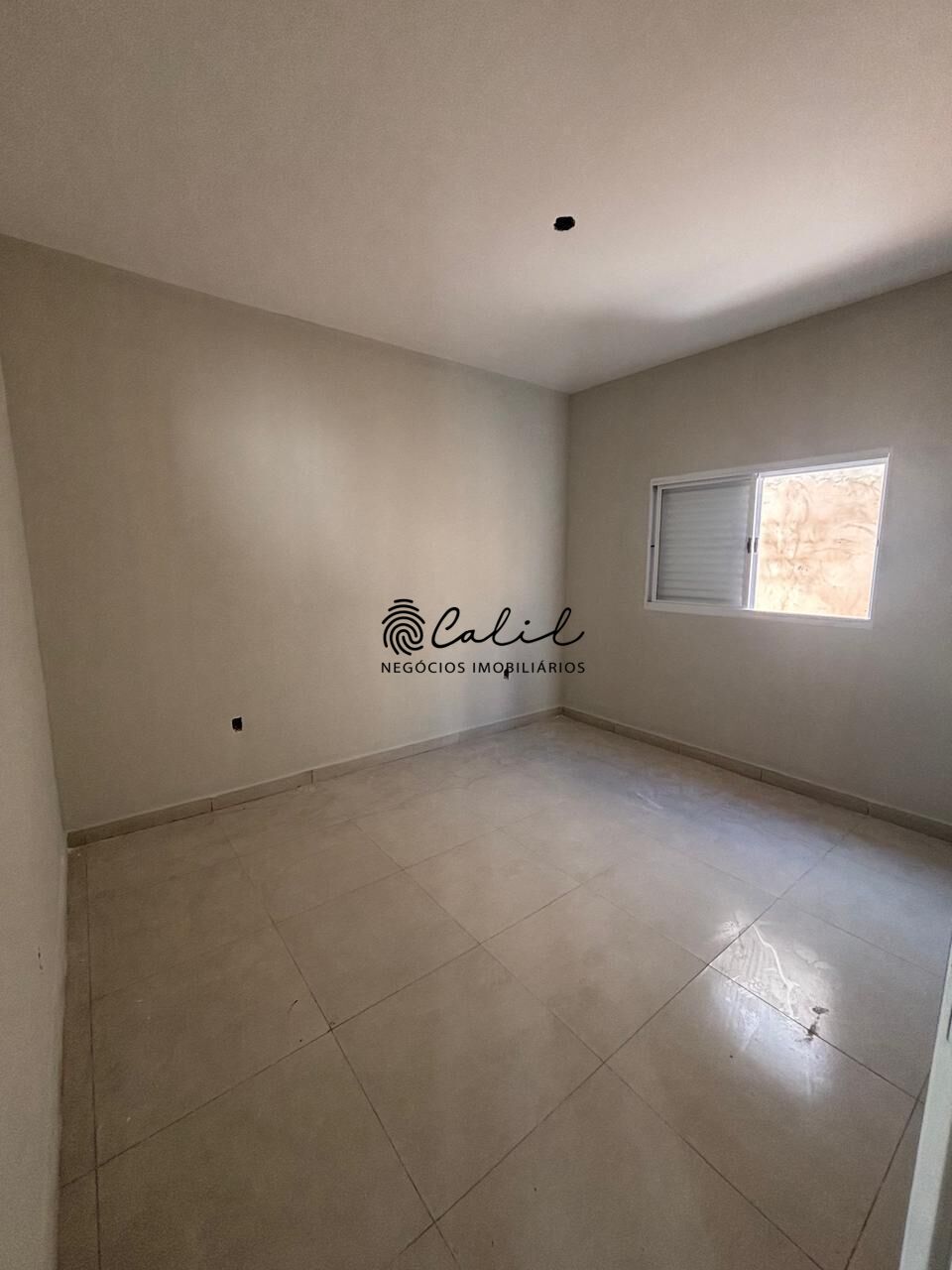 Casa à venda com 2 quartos, 55m² - Foto 8