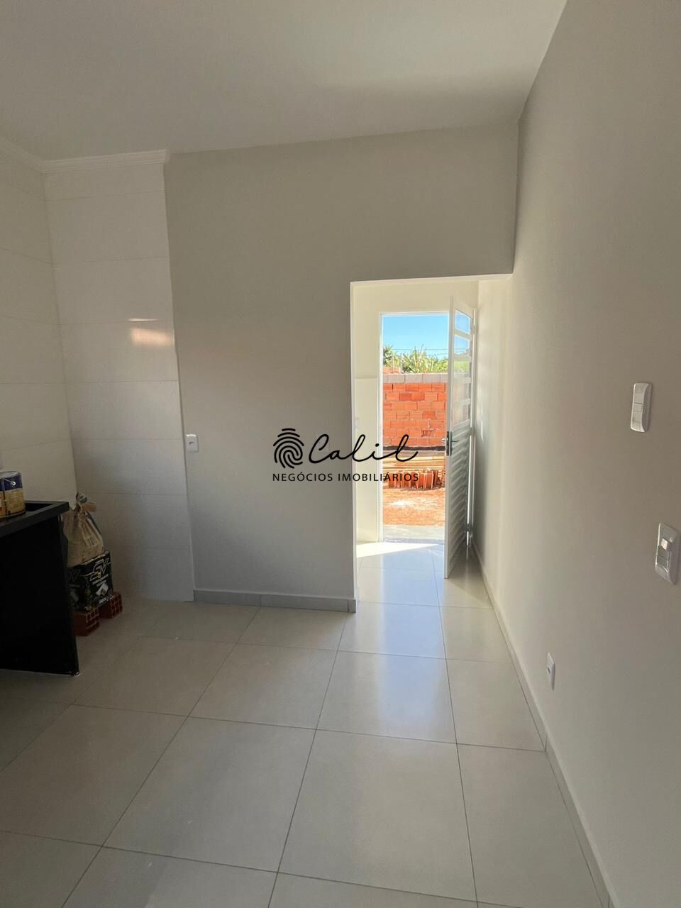 Casa à venda com 2 quartos, 55m² - Foto 3