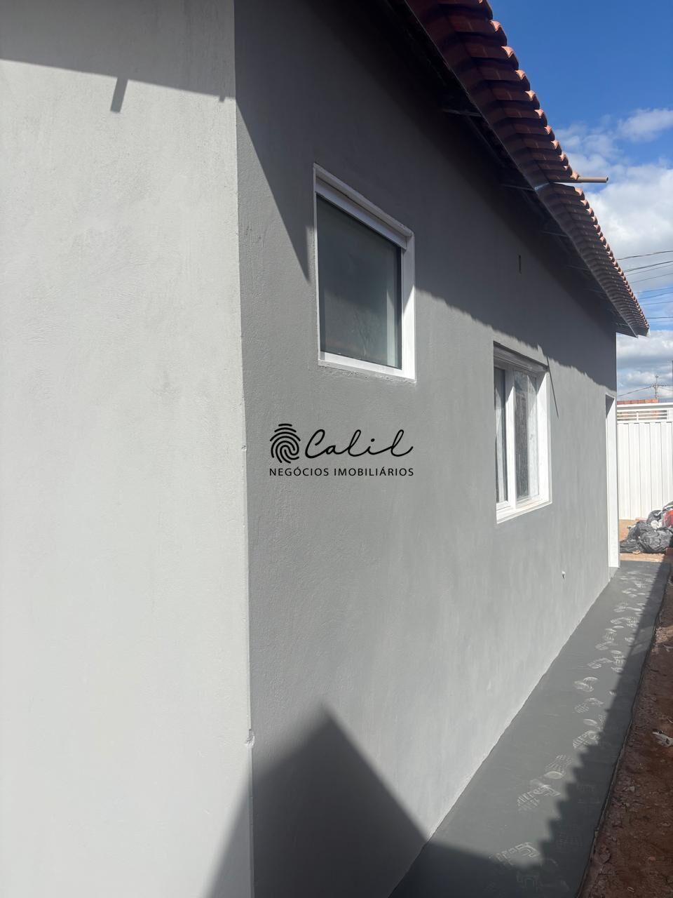 Casa à venda com 2 quartos, 55m² - Foto 11