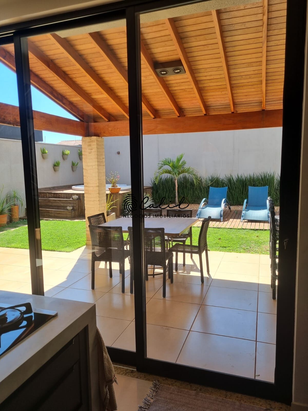 Casa, 3 quartos, 250 m² - Foto 11