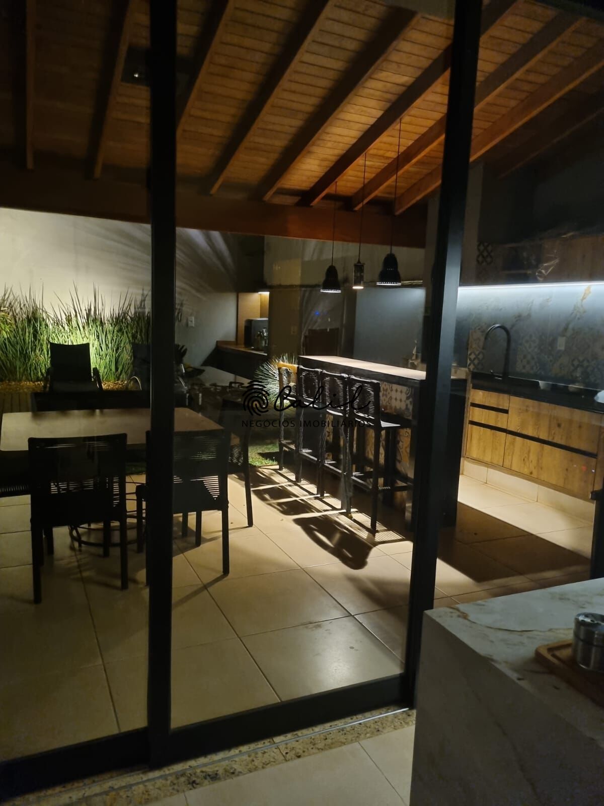 Casa, 3 quartos, 250 m² - Foto 10