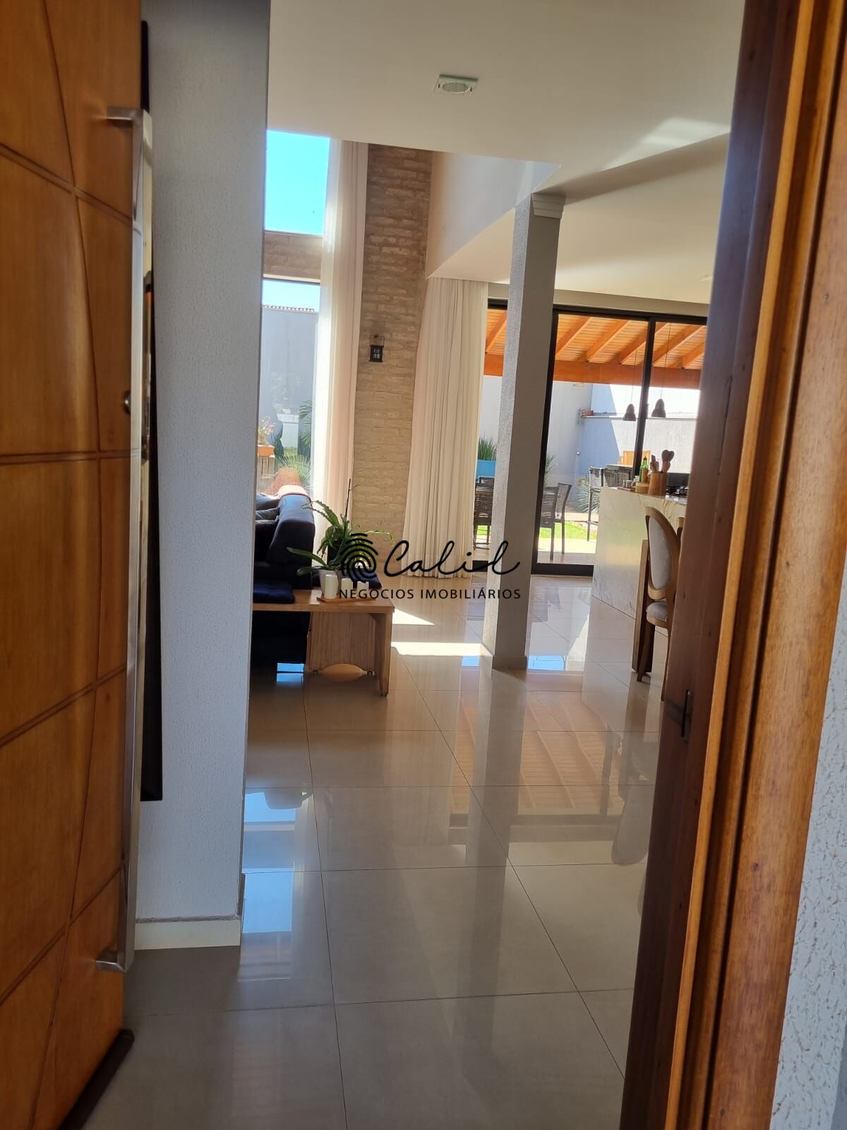 Casa, 3 quartos, 250 m² - Foto 2