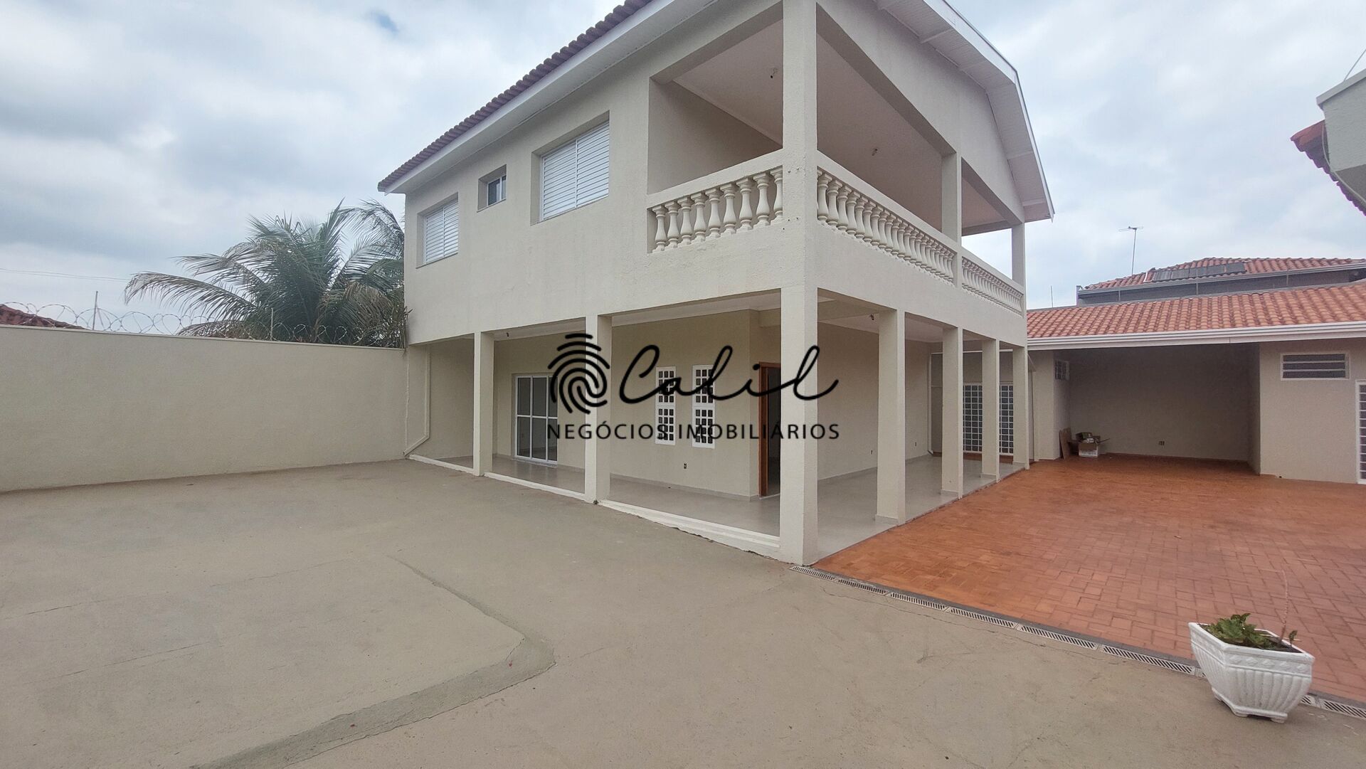 Sobrado, 3 quartos, 315 m² - Foto 1