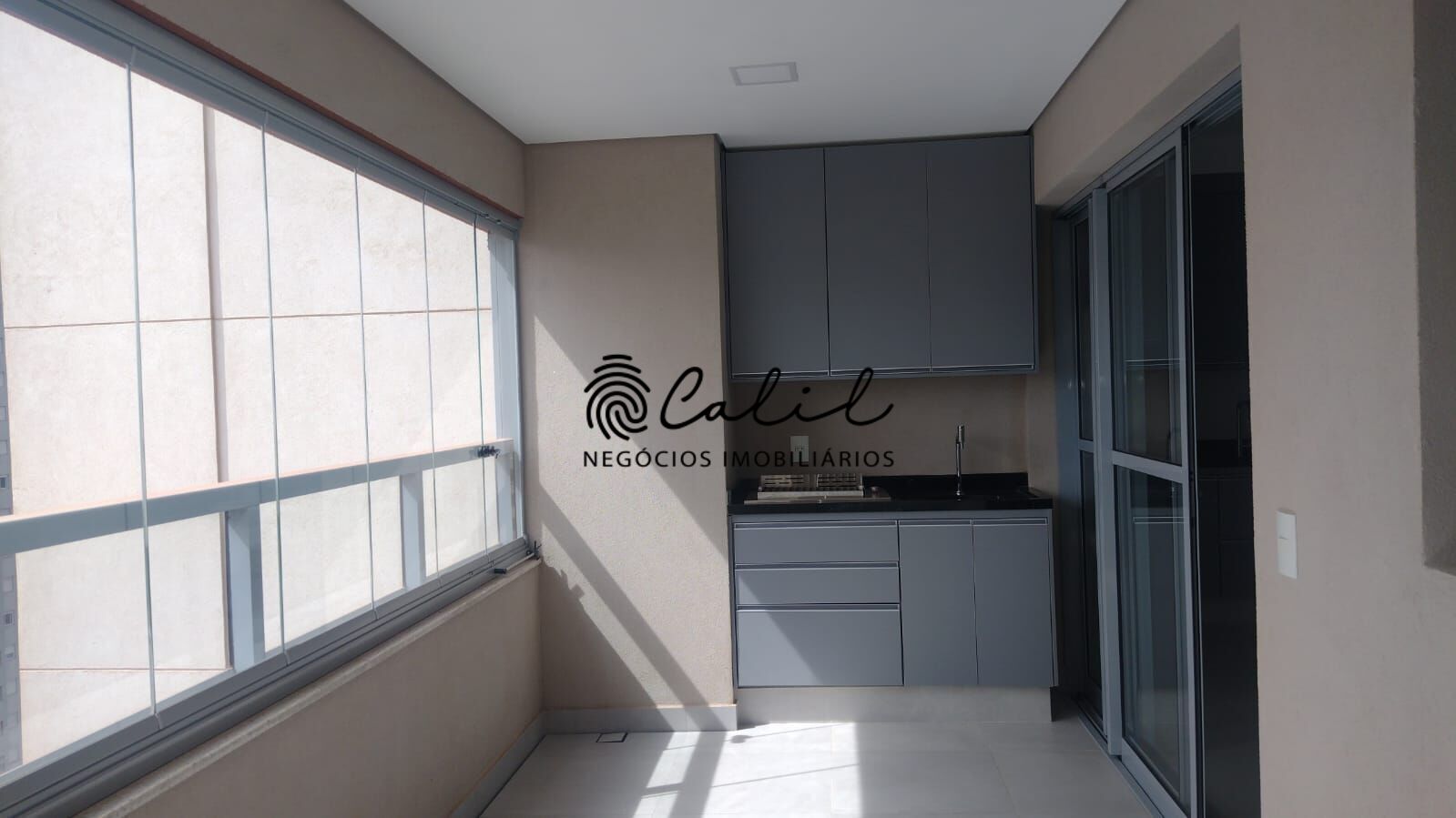 Apartamento para alugar com 2 quartos, 100m² - Foto 29