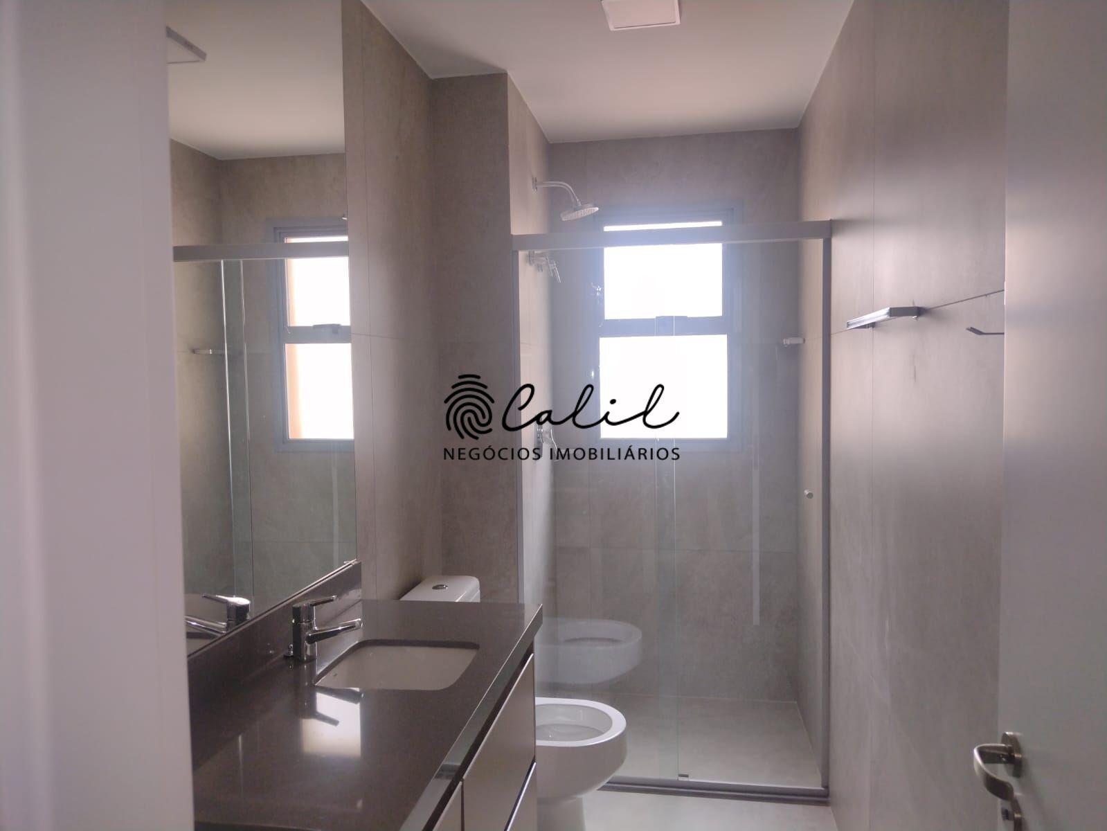 Apartamento para alugar com 2 quartos, 100m² - Foto 4