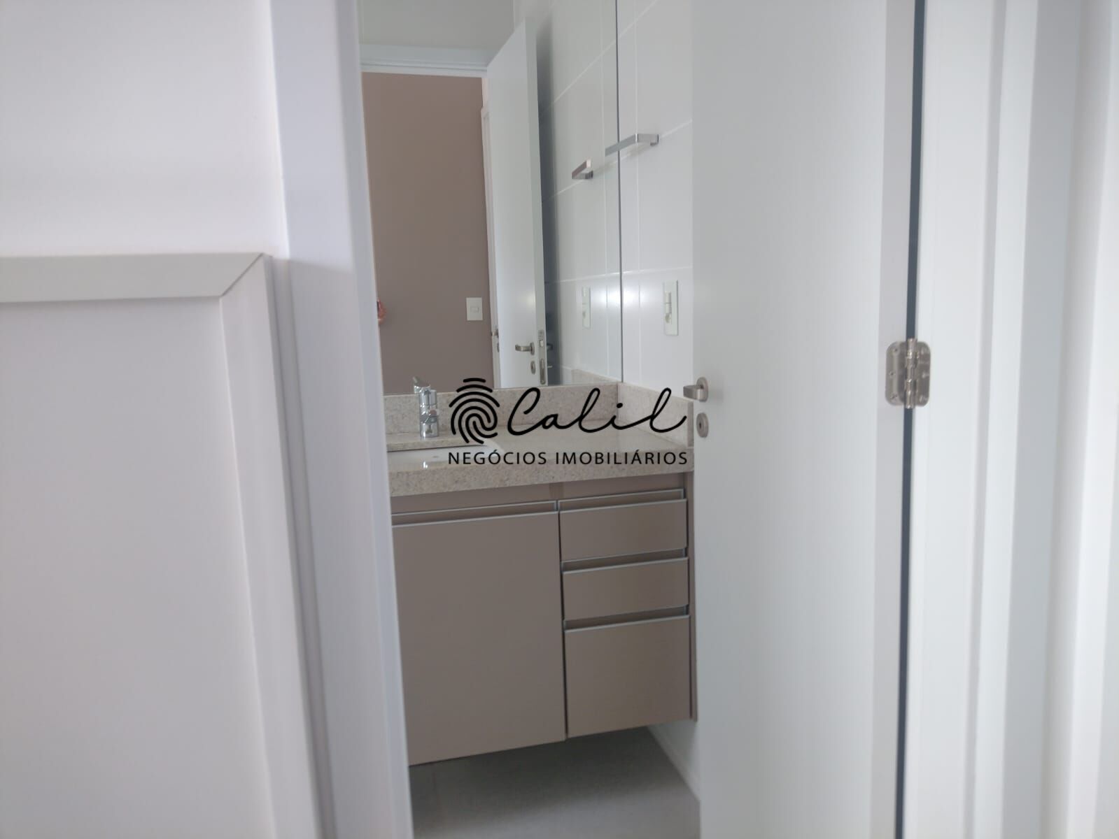 Apartamento para alugar com 2 quartos, 100m² - Foto 17