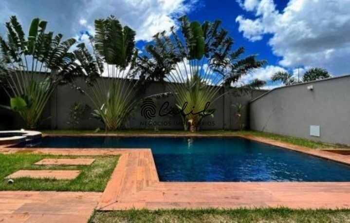Casa de Condomínio à venda com 4 quartos, 301m² - Foto 2