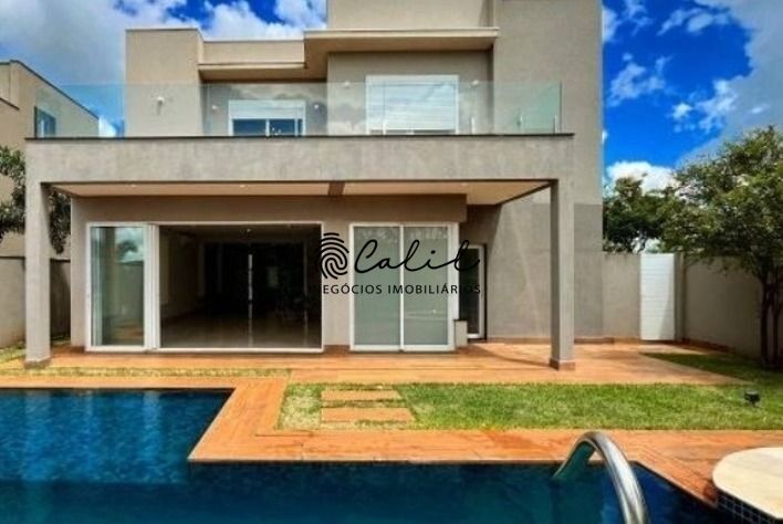 Casa de Condomínio à venda com 4 quartos, 301m² - Foto 1