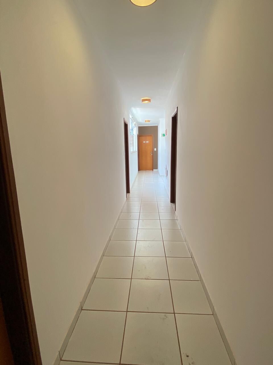 Prédio Inteiro para alugar com 12 quartos, 320m² - Foto 18