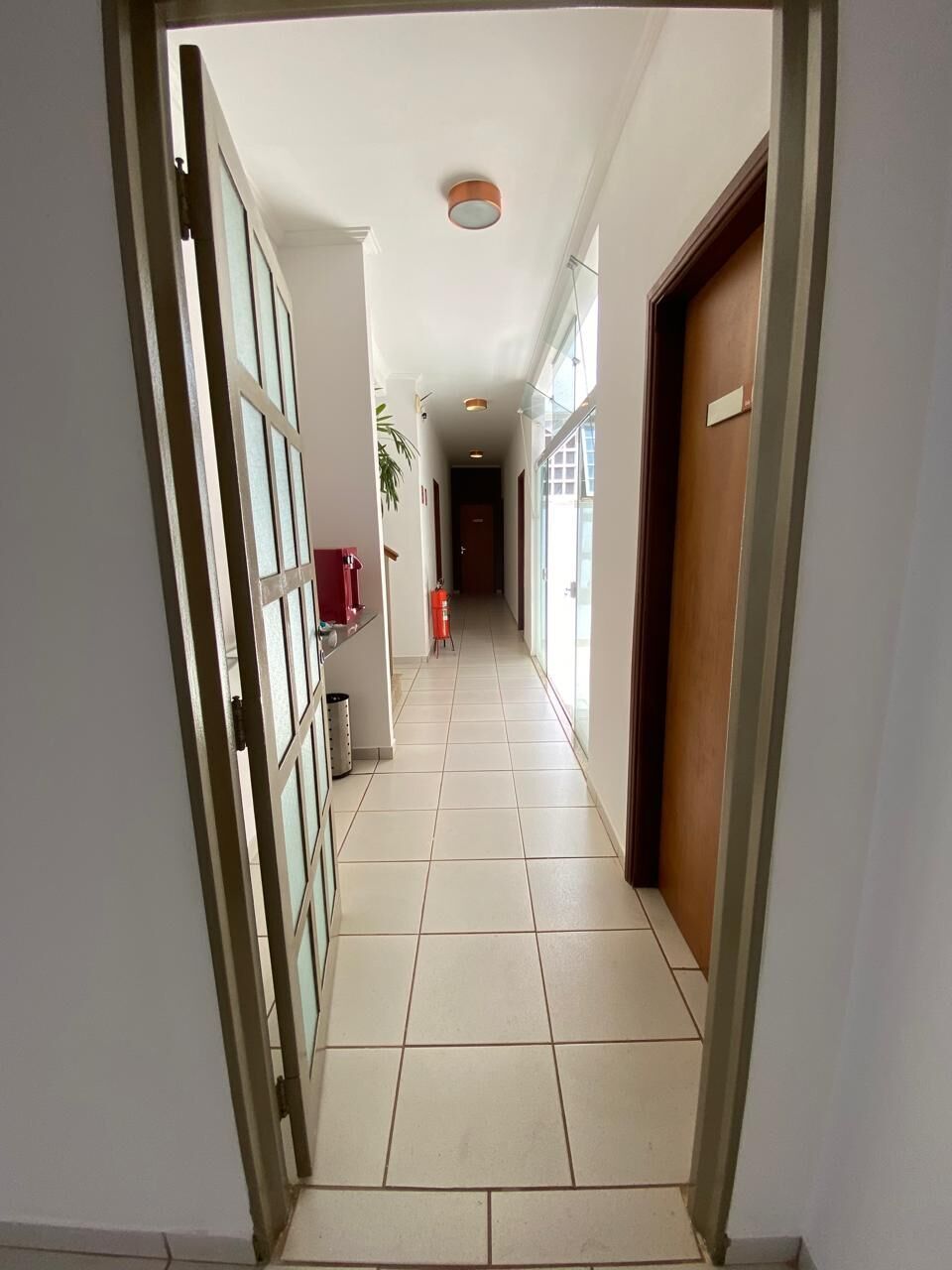 Prédio Inteiro para alugar com 12 quartos, 320m² - Foto 7