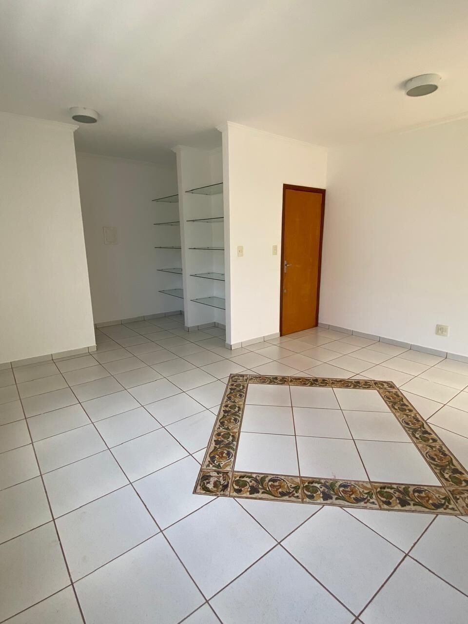 Prédio Inteiro para alugar com 12 quartos, 320m² - Foto 17