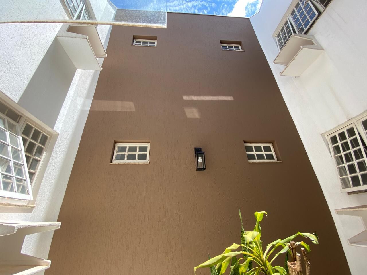 Prédio Inteiro para alugar com 12 quartos, 320m² - Foto 13