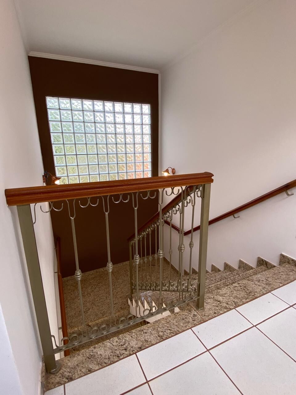Prédio Inteiro para alugar com 12 quartos, 320m² - Foto 15