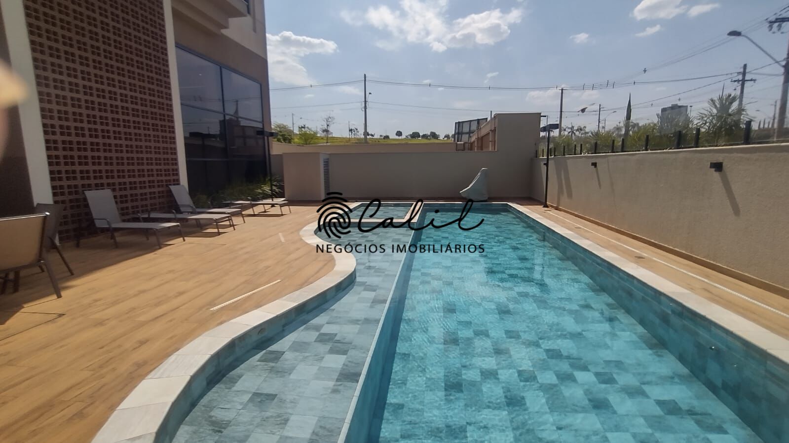 Apartamento para alugar com 2 quartos, 65m² - Foto 30