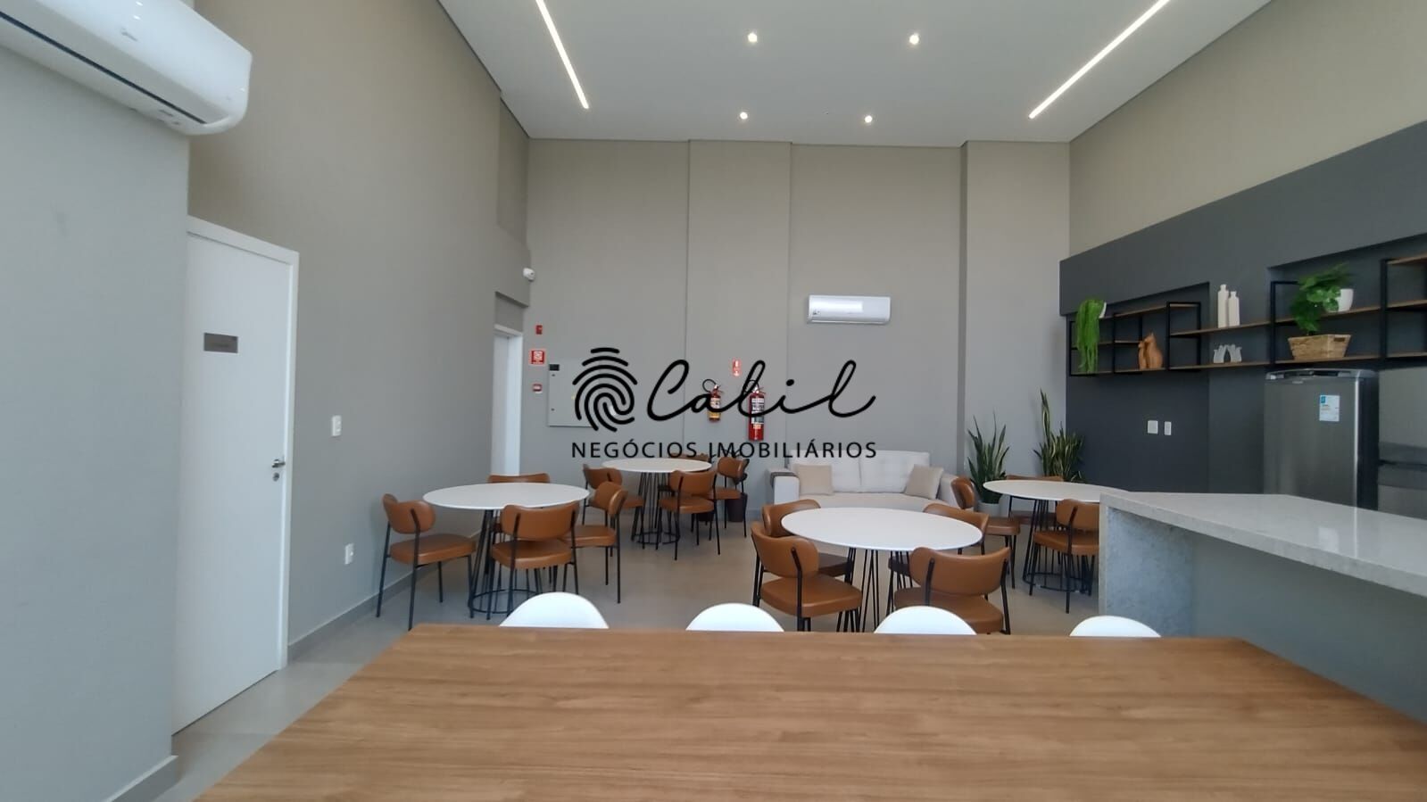 Apartamento para alugar com 2 quartos, 65m² - Foto 28