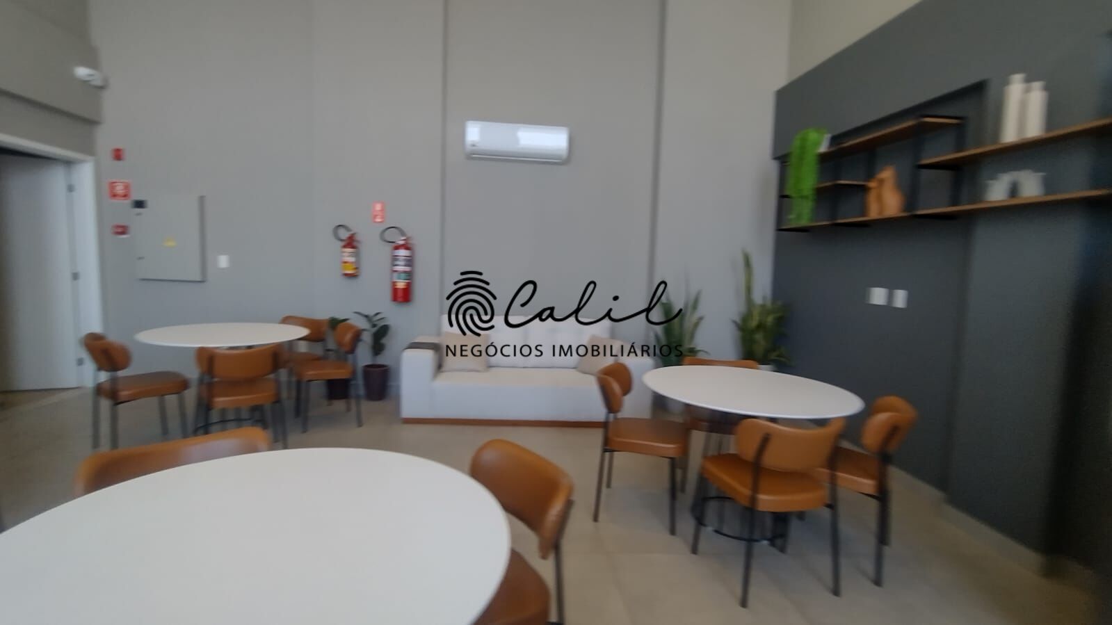 Apartamento para alugar com 2 quartos, 65m² - Foto 33