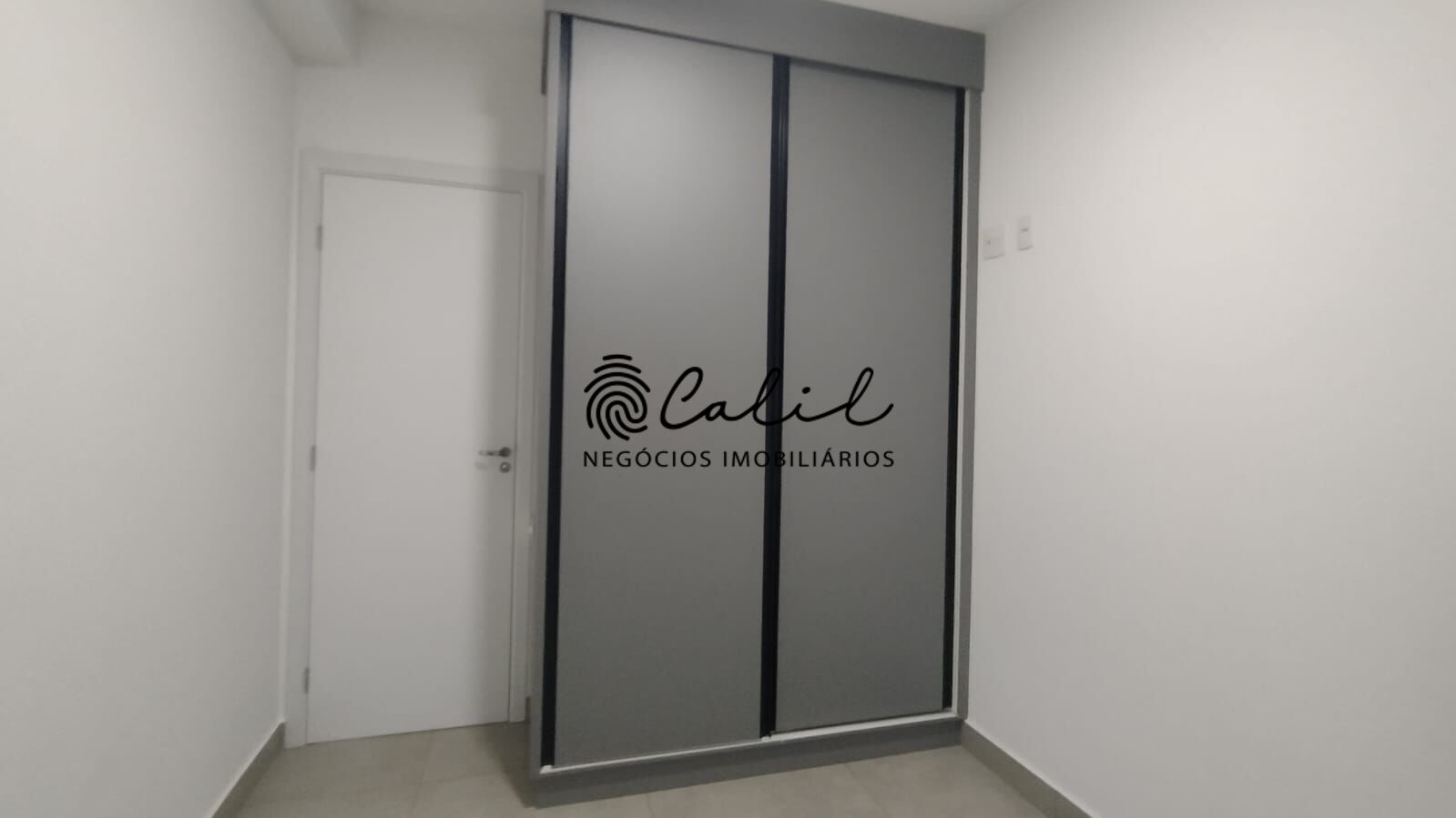 Apartamento para alugar com 2 quartos, 65m² - Foto 13