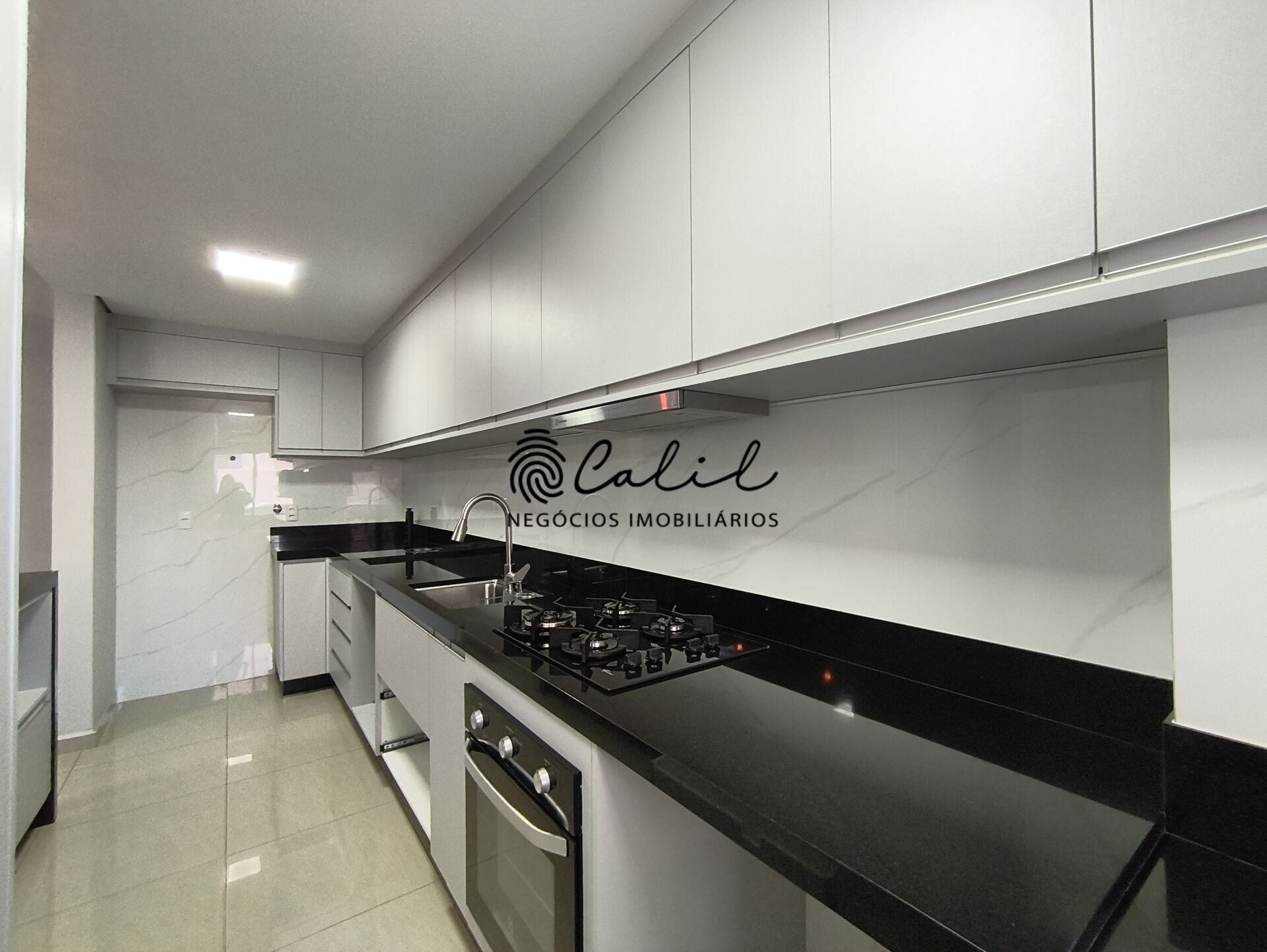 Apartamento para alugar com 2 quartos, 87m² - Foto 13