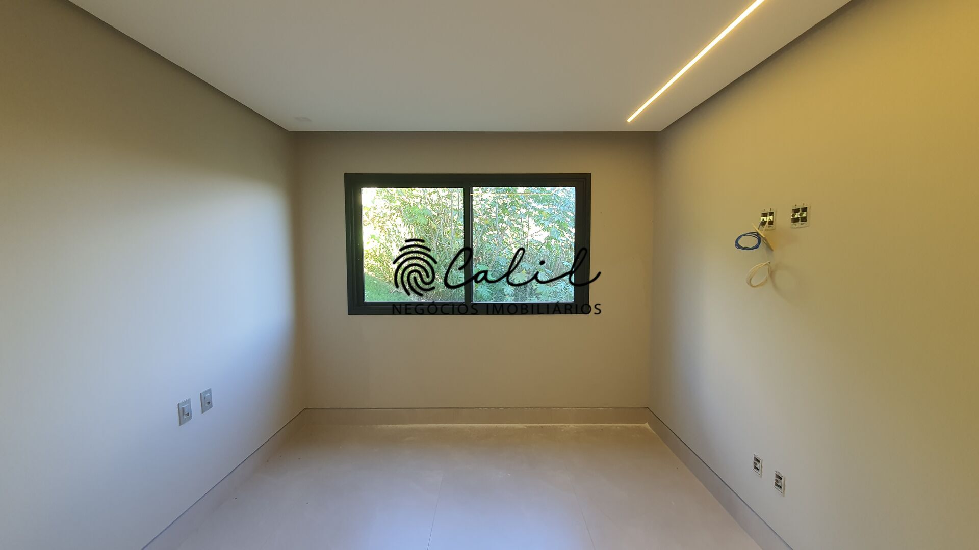 Casa à venda com 8 quartos, 650m² - Foto 22