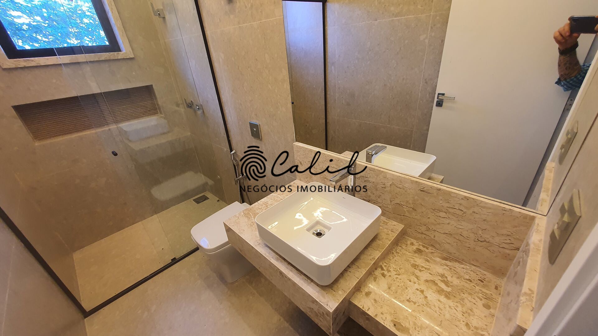 Casa à venda com 8 quartos, 650m² - Foto 20
