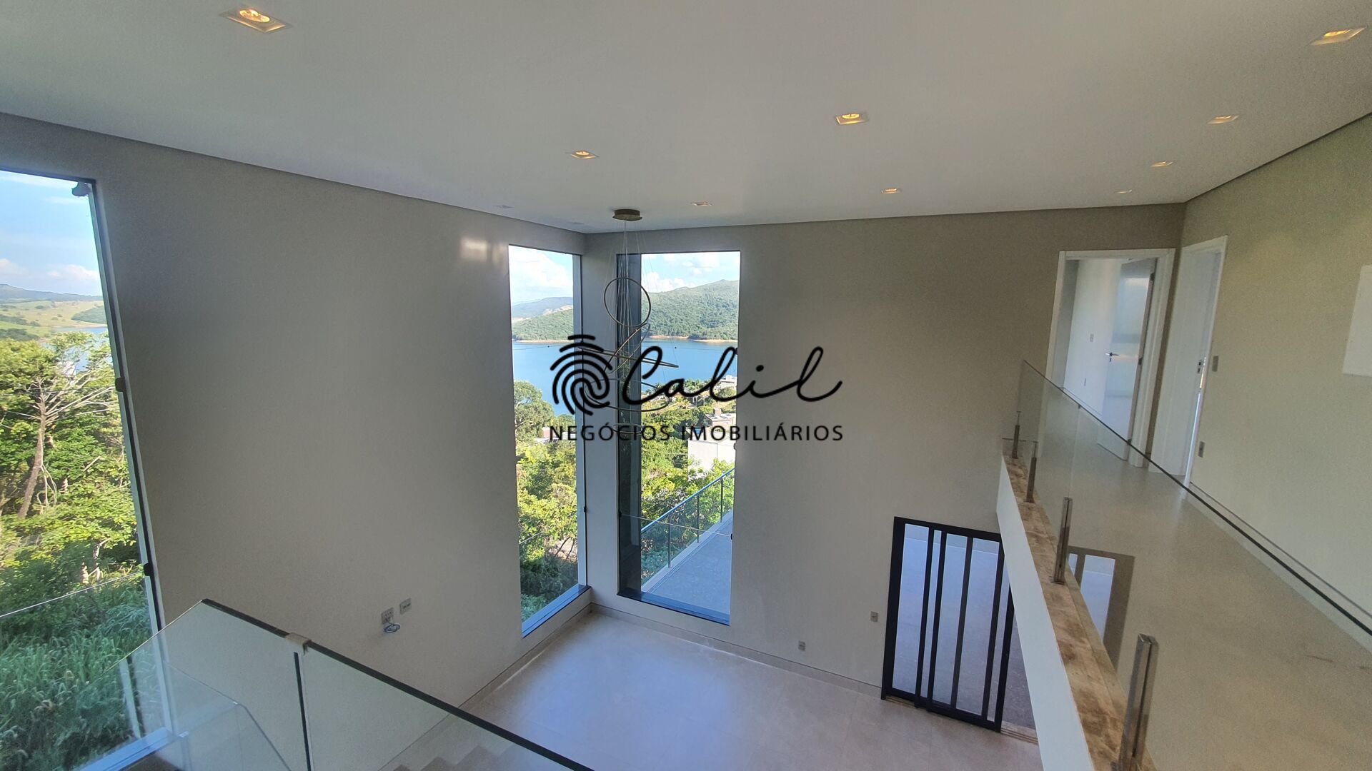 Casa à venda com 8 quartos, 650m² - Foto 24