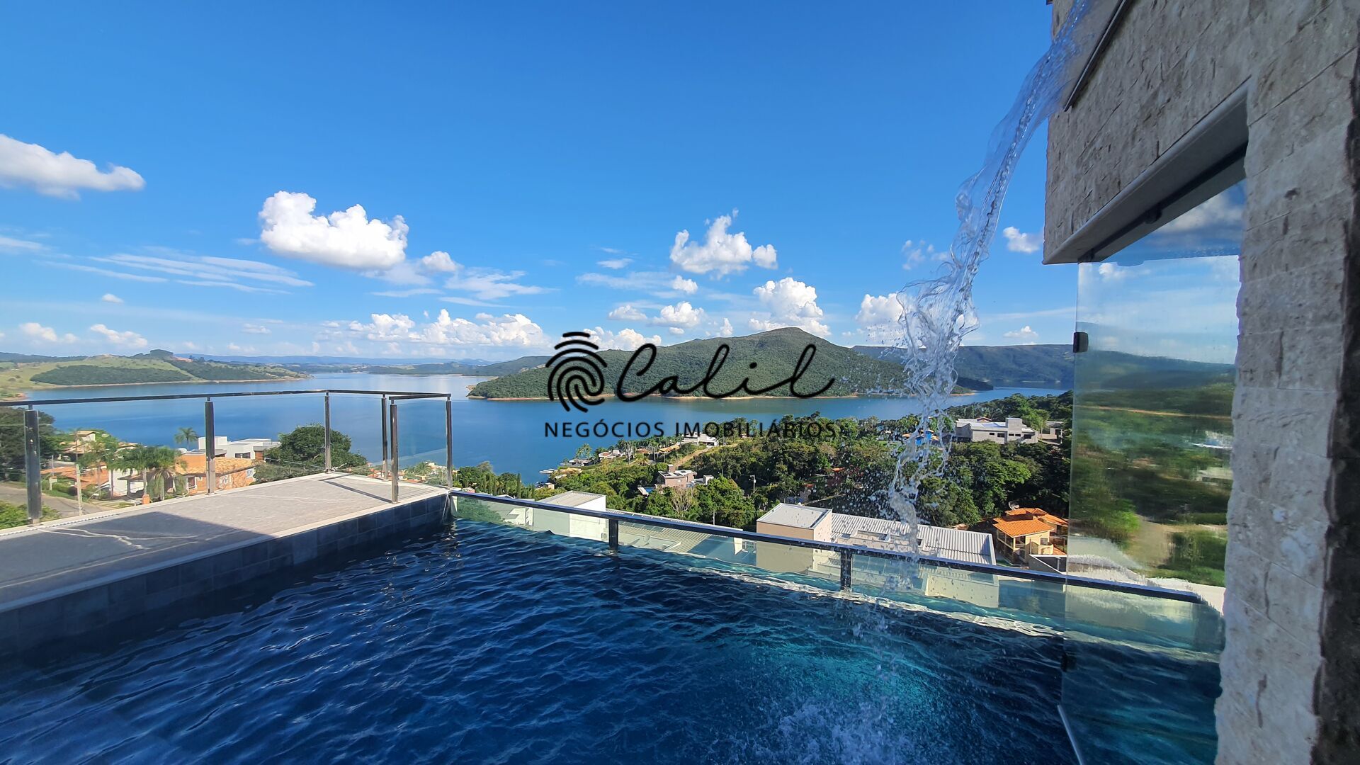 Casa à venda com 8 quartos, 650m² - Foto 12