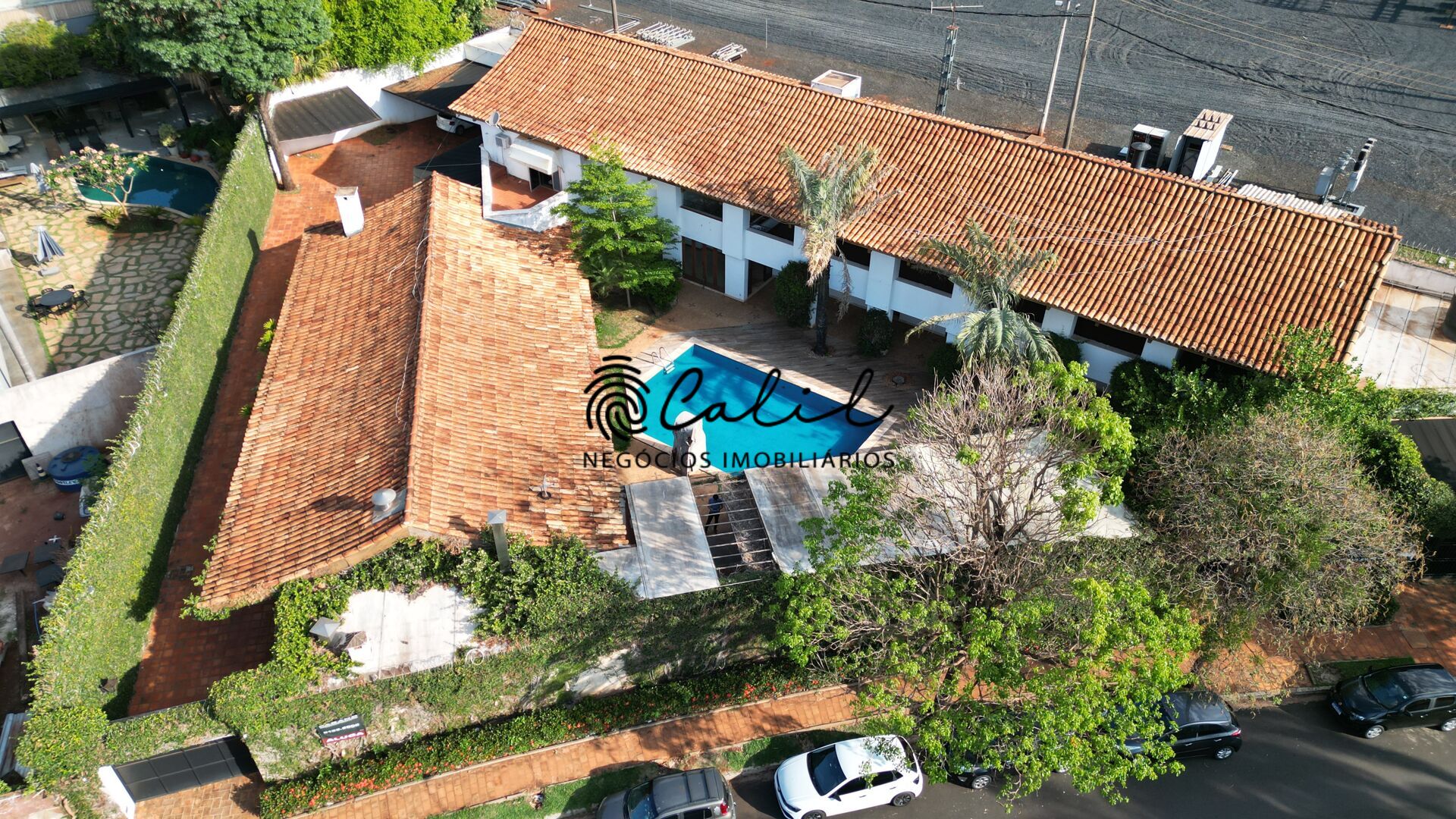 Casa, 5 quartos, 1469 m² - Foto 2