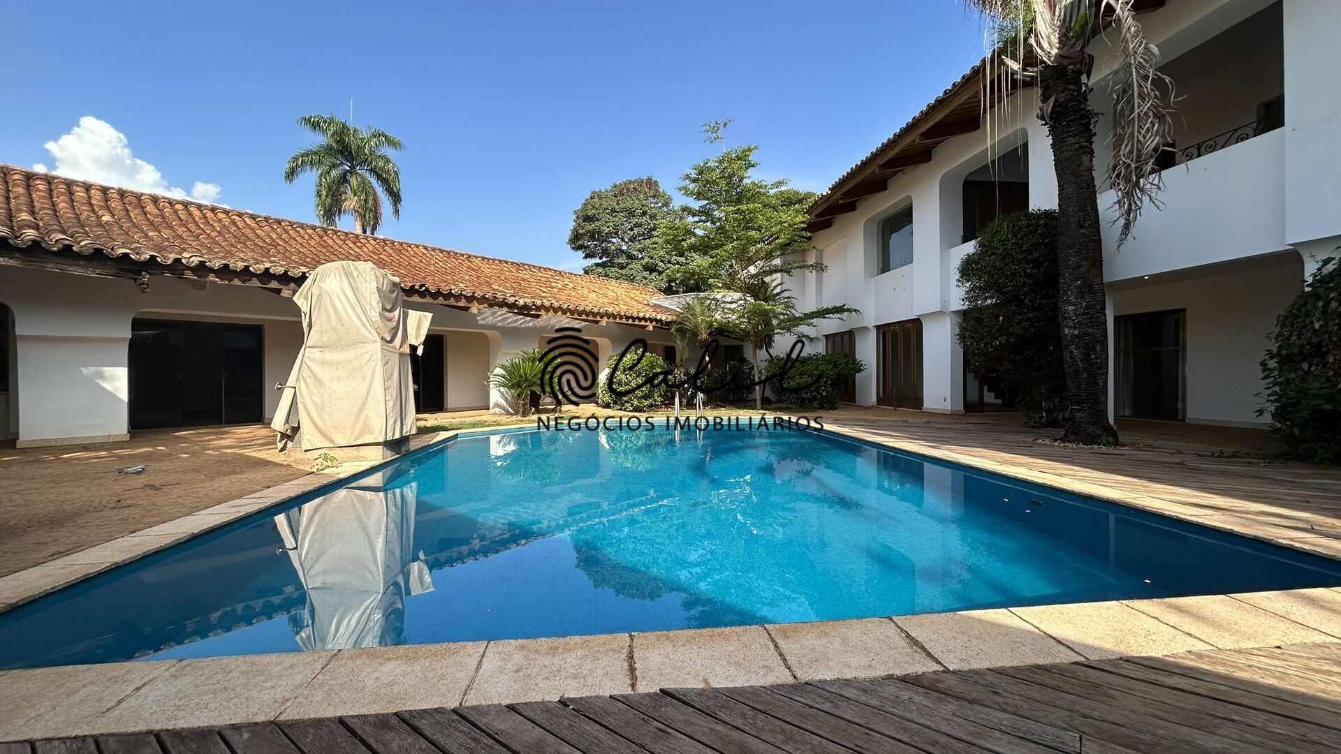 Casa, 5 quartos, 1469 m² - Foto 4