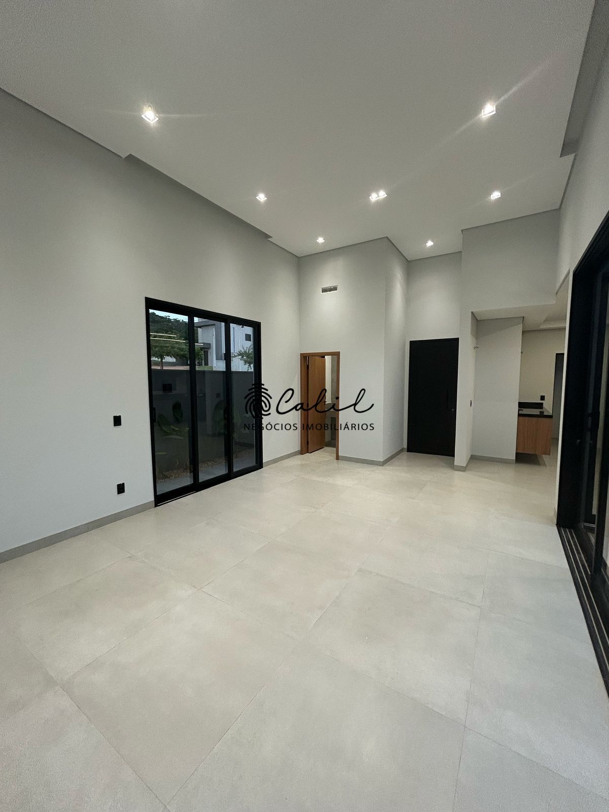 Casa de Condomínio à venda com 3 quartos, 143m² - Foto 1