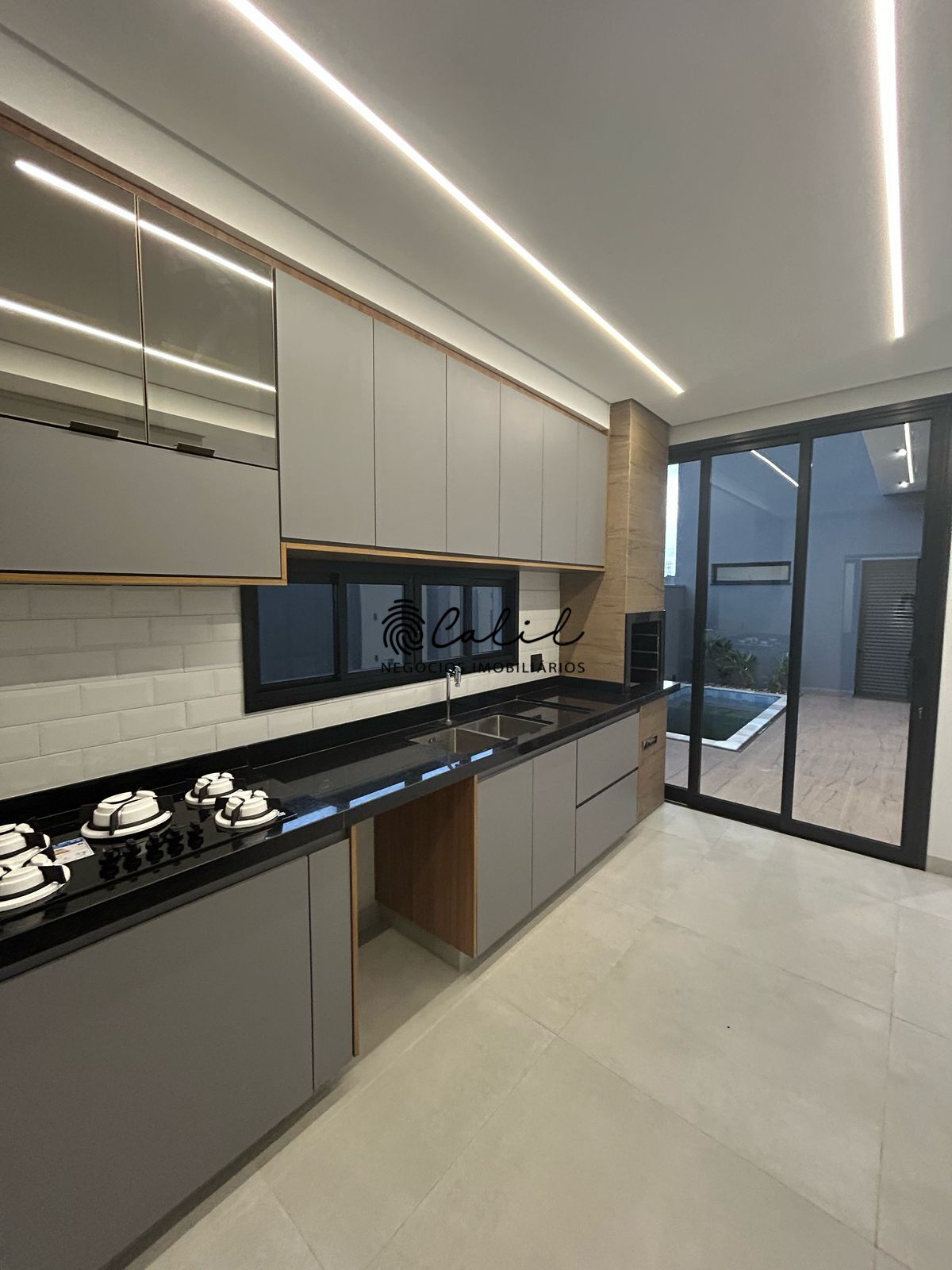 Casa de Condomínio à venda com 3 quartos, 143m² - Foto 3