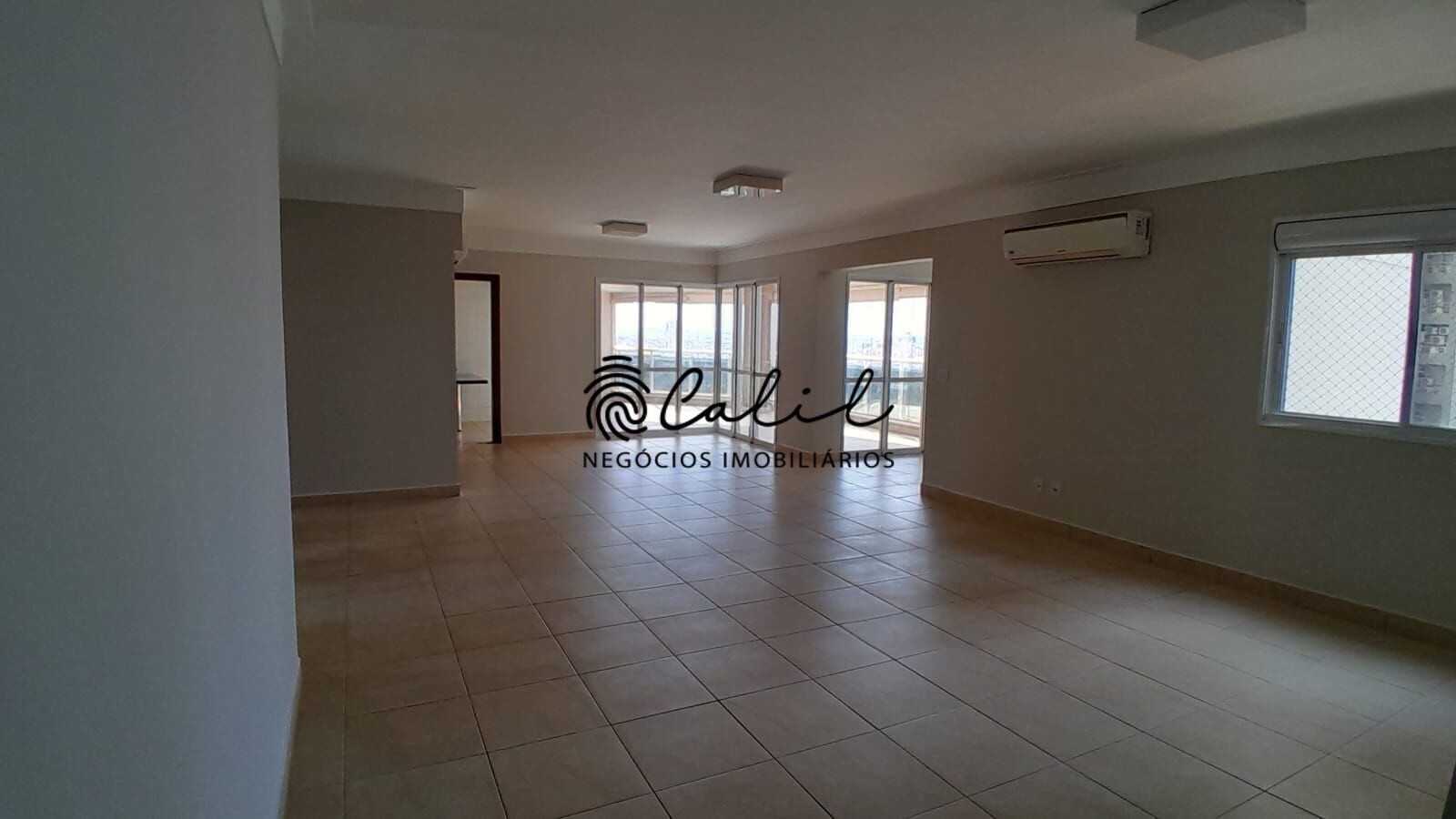 Apartamento para alugar com 3 quartos, 178m² - Foto 3