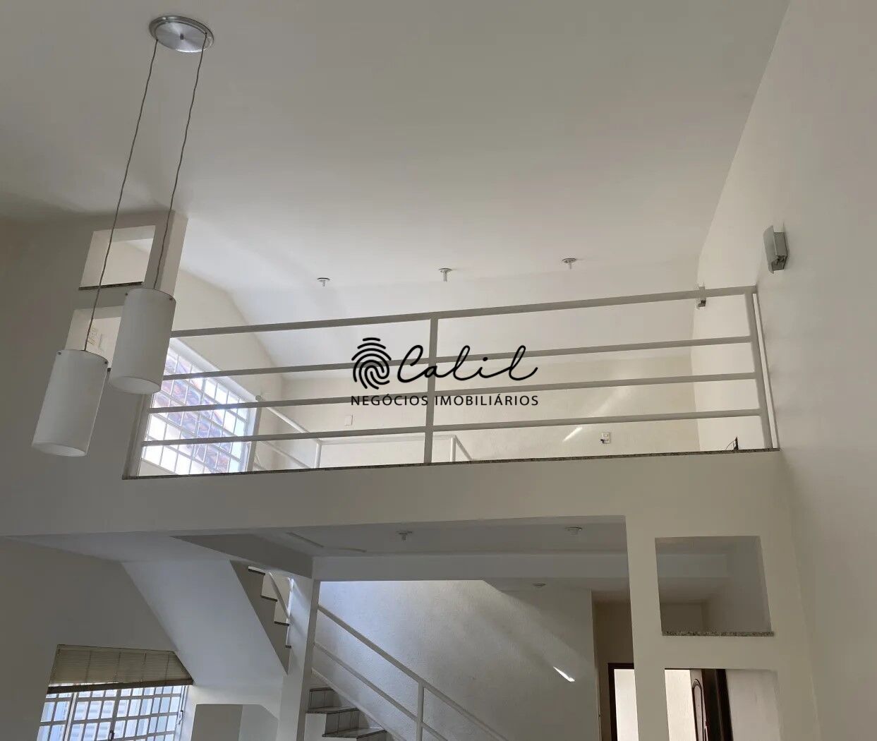 Casa para alugar com 3 quartos, 243m² - Foto 10