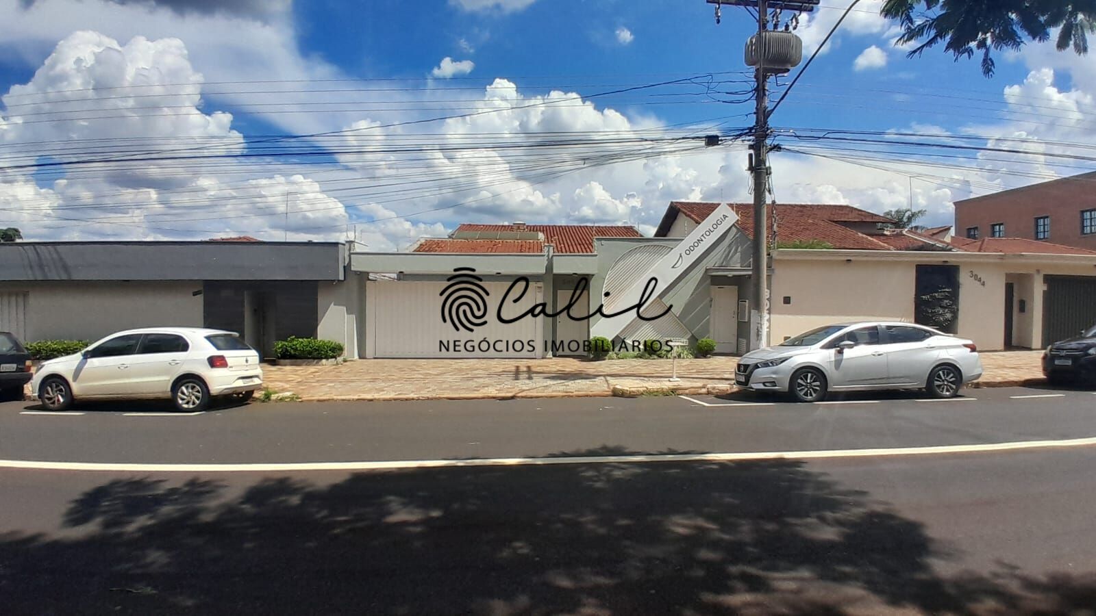 Casa para alugar com 3 quartos, 243m² - Foto 3