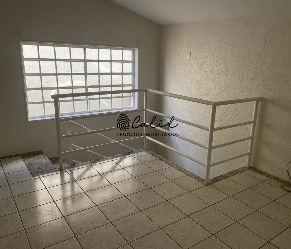Casa para alugar com 3 quartos, 243m² - Foto 13
