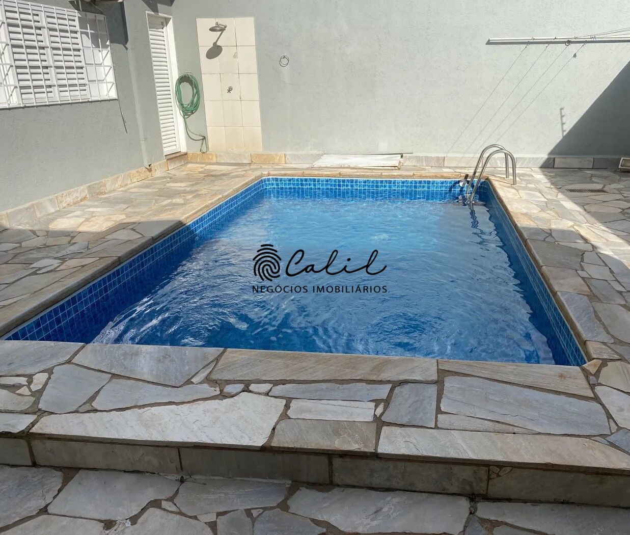 Casa para alugar com 3 quartos, 243m² - Foto 19