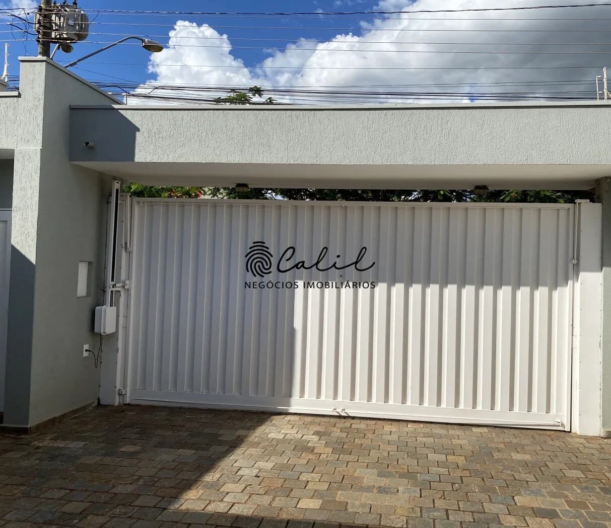 Casa para alugar com 3 quartos, 243m² - Foto 4