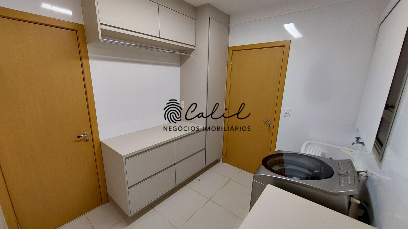 Apartamento à venda com 3 quartos, 195m² - Foto 7