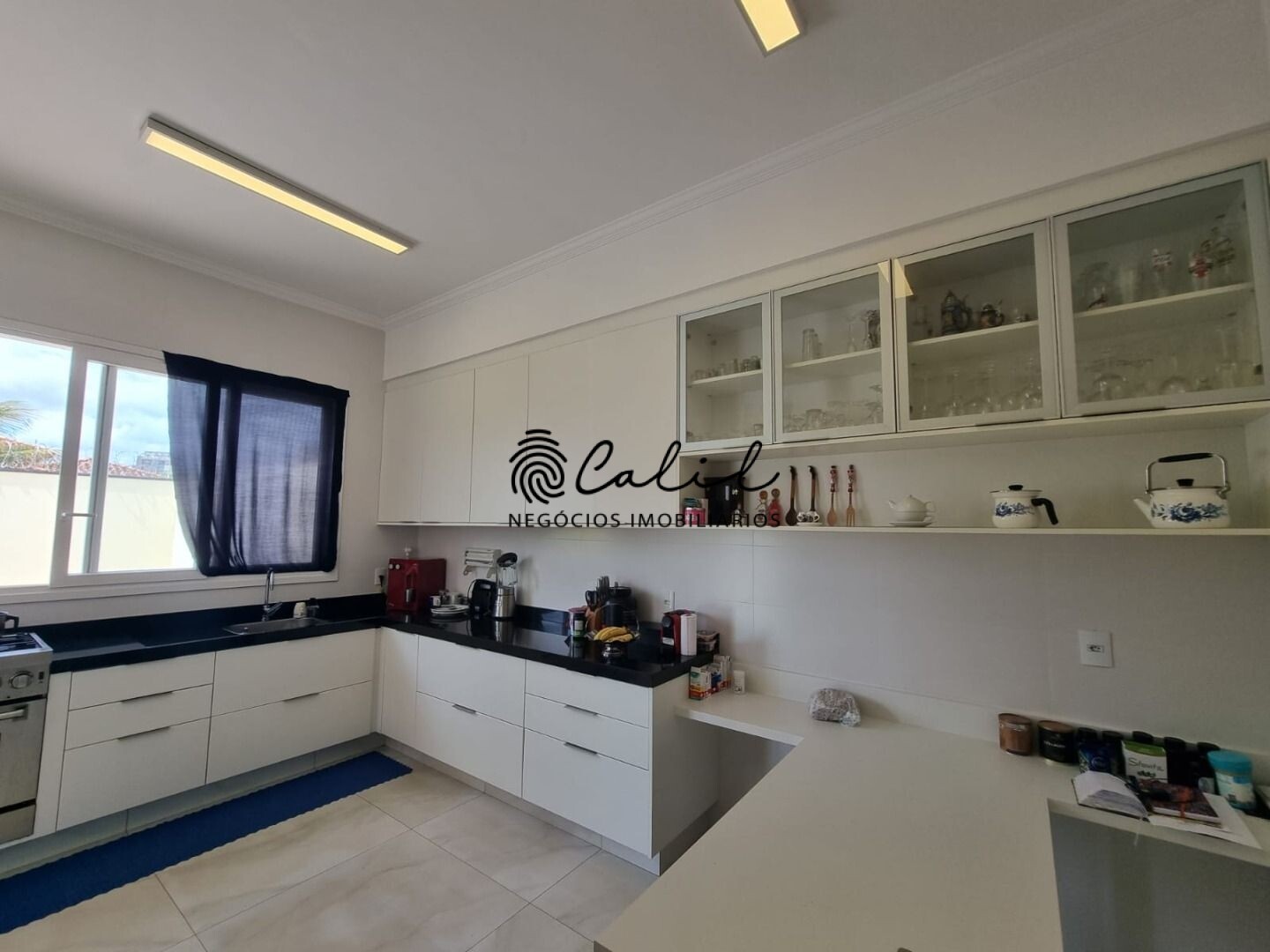 Casa à venda com 3 quartos, 310m² - Foto 6