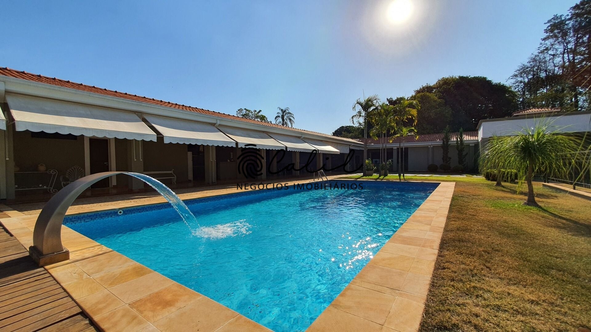 Casa de Condomínio à venda com 4 quartos, 800m² - Foto 1